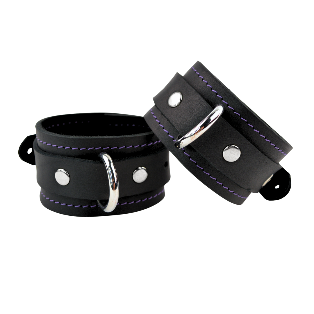 Vallera Leather Stitched Wrist Cuffs - USA