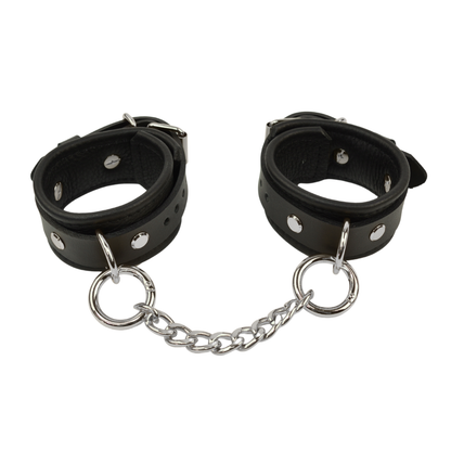 Bondage Wrist Cuffs with Chain Connector - USA