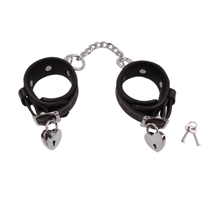Bondage Wrist Cuffs with Chain Connector - USA